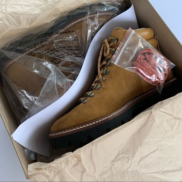 MADEWELL The Citywalk Lugsole Hiker Boot in Leather! - Picture 5 of 9